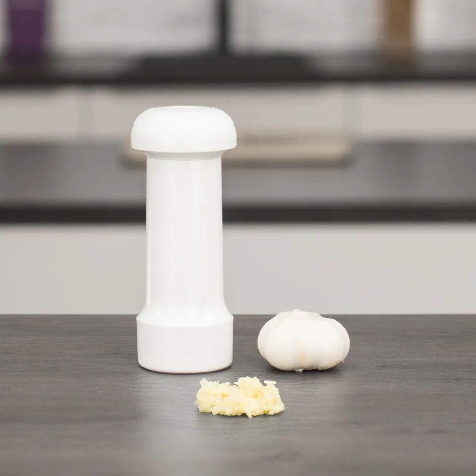 b-rner-mr-garlic-knoblauchpresse-mit-sch-ler-silikon image 1